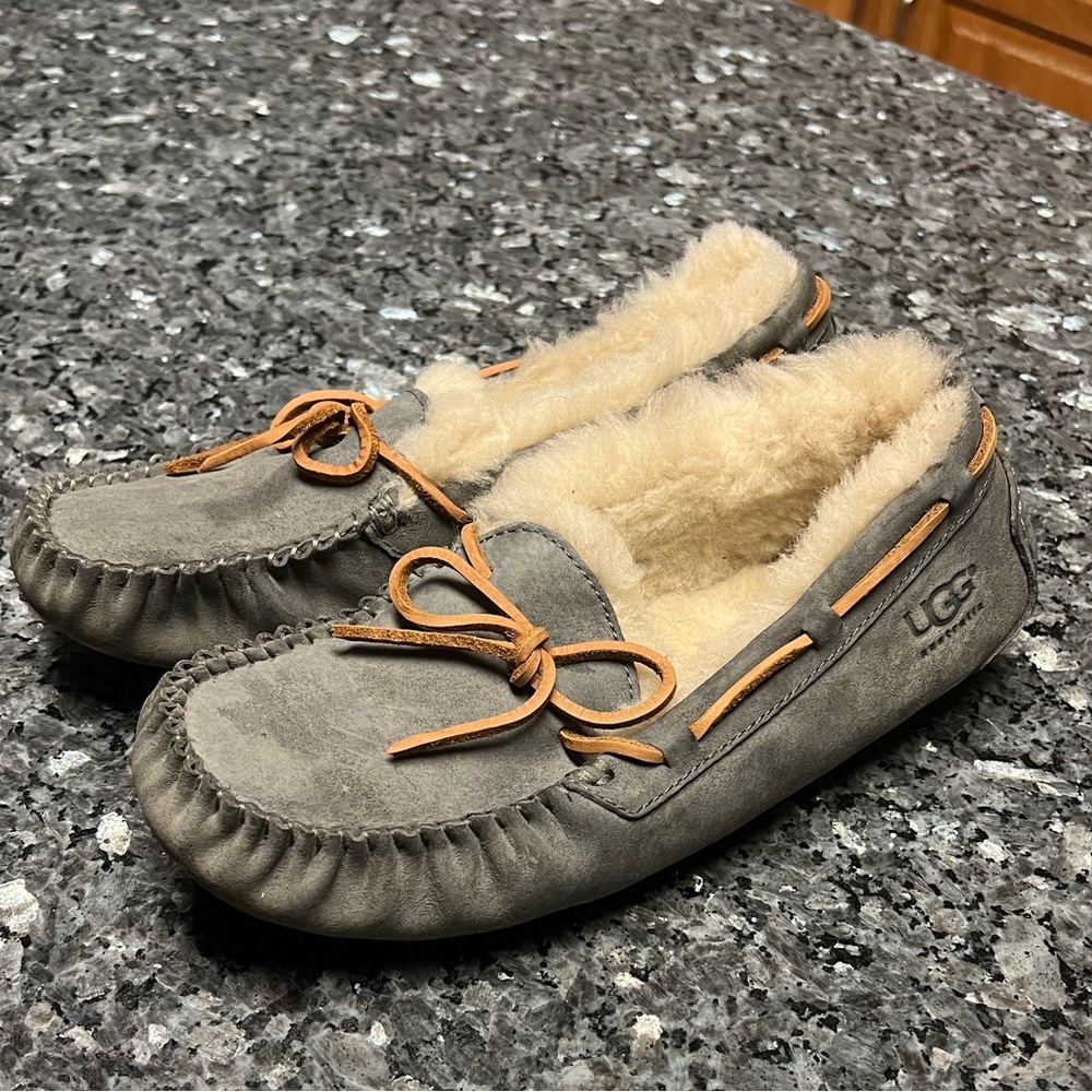 UGG Women’s Dakota Pewter Grey Moccasin Slippers